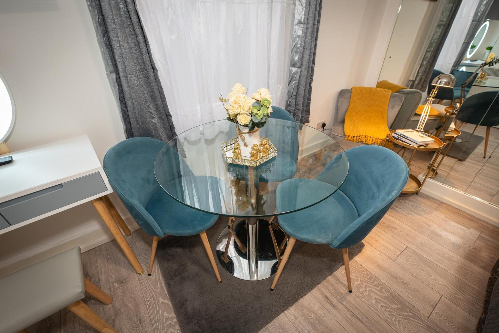 Chic Studio Apartment, Bus 18 To Euston In 30 Min. London Eksteriør billede